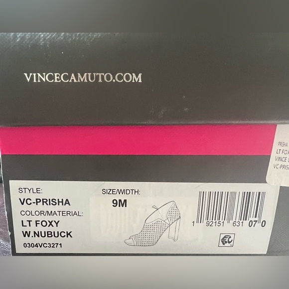 Vince Camuto- Prisha Bootie -Light Taupe Foxy Nubuck- Size:9 -Like New! - Picture 9 of 9